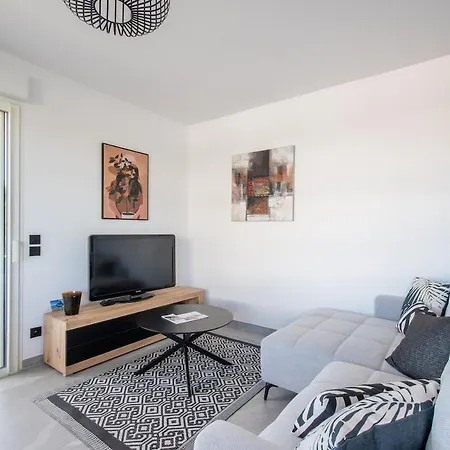 La Canopee Parking Prive Climatisation Terrasse Recente De Standing アパート ラ・グランド・モット